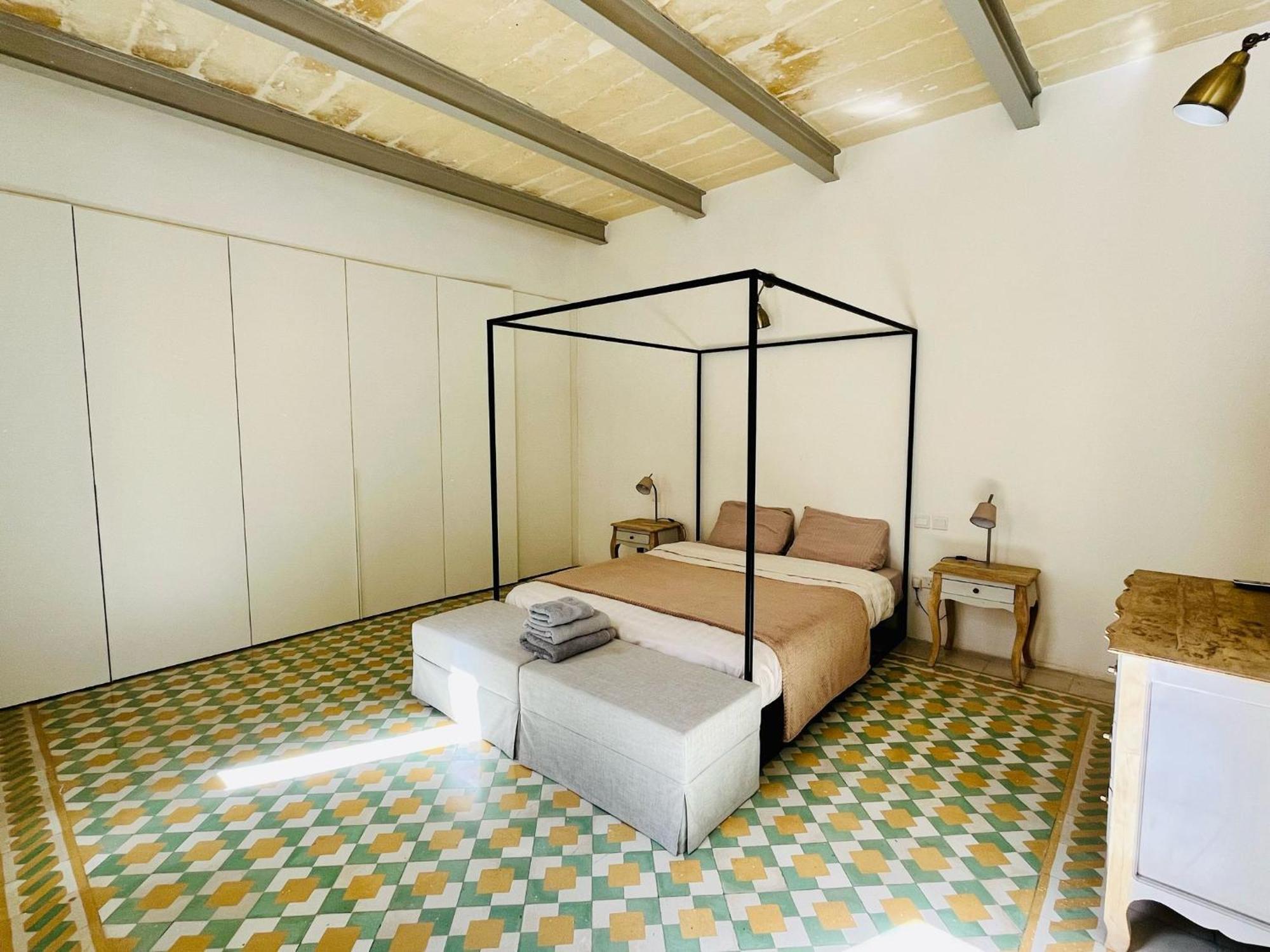 Cozy Charming Apartment In Old Bakery Street Βαλέτα Εξωτερικό φωτογραφία