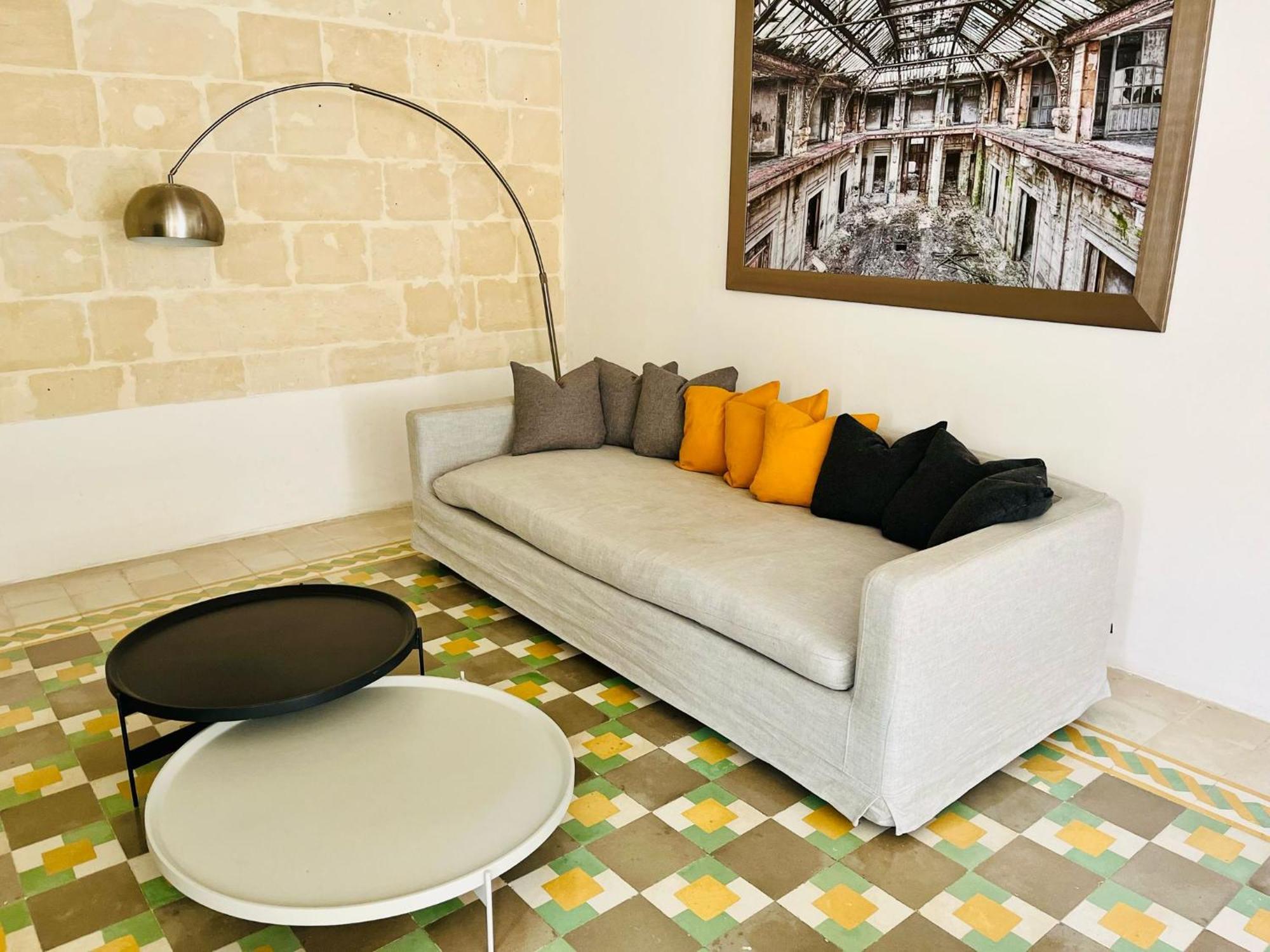 Cozy Charming Apartment In Old Bakery Street Βαλέτα Εξωτερικό φωτογραφία